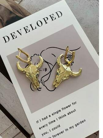 1pc Bull Head Pendant Earrings, Western Cowboy Style Earrings With Zirconia