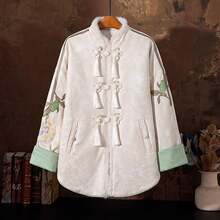 传统标准长度唐装外套，饰有精美刺绣和流苏纽扣前襟