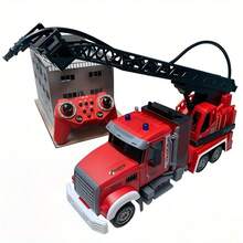 2.4G 11通道无线遥控消防车，带云梯，户外玩具车，带LED灯和喷水功能，可充电电池，逼真消防车造型，男孩梦想玩具，圣诞节/生日礼物