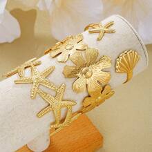 3 pièces Ensemble de bracelets en métal vintage avec design exagéré de fleurs, étoile de mer et coquillage, convient pour un port quotidien et en cadeau - Doré - Voir 3