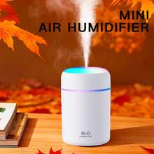 这款空气加湿器兼香薰机，可释放香氛（智能扩散并散发香味），改善室内或车内气味，产生水雾进行加湿，便携迷你，支持USB供电，配备7色变幻氛围灯，营造氛围。适用于汽车（兼容所有车型）、卧室、书桌和办公室。是圣诞节、万圣节和生日等节日的完美礼物。 - 多色A - 查看 4