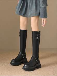 2025秋冬新款厚底修身真皮高筒靴，后拉链扣带马靴，靴子