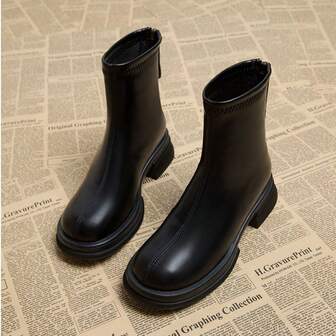 女士复古厚底圆头后拉链黑色踝靴，秋冬款