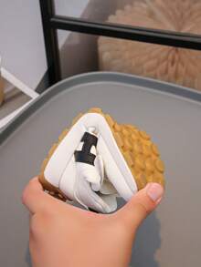 1 Pair Kids Casual Sports Shoes, Suitable For Autumn/Winter, New Style Girls/Boys Casual Fashion Comfortable Non-Slip Soft Bottom Sports Shoes, Student Running Shoes, Kids Casual Shoes