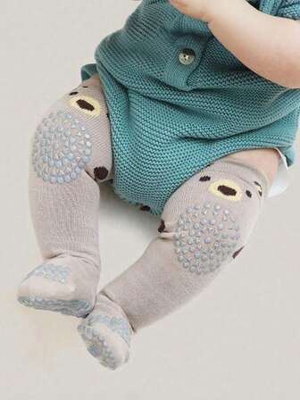 1双婴儿（0-3岁）动物字母防滑护膝爬行长筒袜