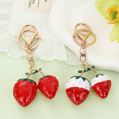 Creative New Dripping Oil Strawberry Fruit Keychain, Exquisite Ladies Bag Keychain, Car Keychain, Small Gift, Cute Zinc Alloy Accessory, Autumn