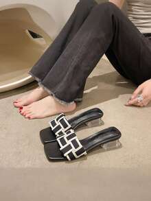 2025 Summer New Thick Heel Sandals Women Outdoor Wear Slippers French Checkerboard Fashion Slides - Black - View 3