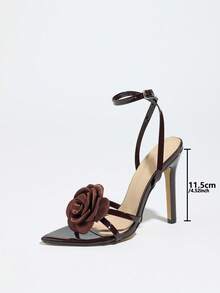 Damenschuhe mit hohem Absatz, modisch für Partys, Zusammenkünfte, Outdoor-Events. Spitze Zehenpartie, Blumen-Rosendesign, verstellbarer Knöchelriemen, weiches spiegelndes Material, elegante und luxuriöse kaffeebraune Farbe, vielseitig für formelle Anlässe und Partys - Kaffeebraun - Übersicht 4