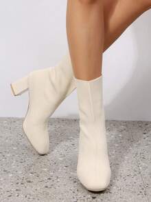 بوت كاحل مصنوعة من الأقمشة المحبوكة ذات لون واحد وأصابع مستديرة، بوت ذات كعب سميك عصرية للتنقل، بوت محبوكة مرنة للخريف والشتاء، بوت سهلة الارتداء للعطلات - بيج - مشاهدة 4