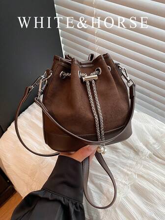 迷你咖啡色水桶包，女士秋冬新款设计，高端质感，小众设计，轻盈奢华，抽绳单肩斜挎包