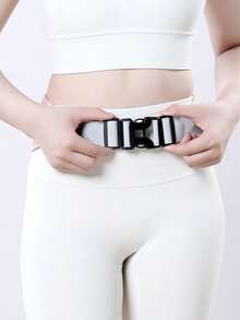 男女通用运动腰包，适合跑步、徒步、健身和夜跑，可装手机。反光条设计，方便夜跑。