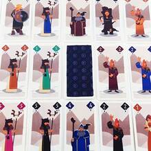 1张11厘米*6.5厘米的Helvetiq - 奥丁维京主题策略卡牌游戏，口袋大小，方便携带和旅行，是生日、节日礼物、派对游戏之夜的理想之选。 - 彩色 - 查看 10