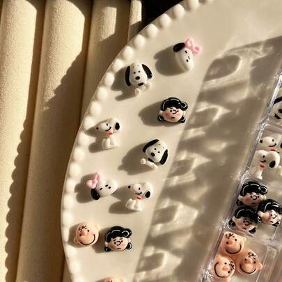 SNOOPY 1套/3件 史努比卡通美甲饰品 可爱小狗 3D蝴蝶结 花生漫画 穿戴盔甲饰品 随机款式，圣诞节礼物，圣诞袜填充物，圣诞节礼物，圣诞节装饰品