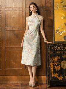 Faeriesty 精致新款中国风女式旗袍：小立领、披肩袖、优雅A字裙摆——是正式商务晚宴、尊贵盛会、慈善活动、优雅婚礼及精致周年庆典的理想之选，也适合新年和情人节派对等夏季场合。 - 淺灰色 - 查看 6