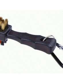 1 pieza Cepillo de limpieza premium para palos de golf, con cerdas de metal de doble cara - Accesorio esencial para mejorar el rendimiento, incluye mosquetón - Multicolor - Ver 2