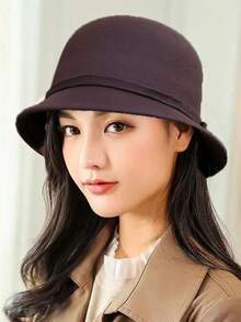 1顶新款秋冬百搭高顶帽，复古蝴蝶结高顶帽，优雅白色天鹅绒渔夫帽，时尚百搭，适合户外活动