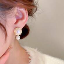 1 Pair Of New Faux Pearl Mermaid Tears Hemispherical Earrings, A Must-Have For Ladies - Gold - View 4