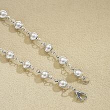 قلادة طويلة على شكل Y مزينة بخرز اللؤلؤ الاصطناعي للنساء، باللون الفضي، بطراز بوهيمي، قلادة أنيقة وعصرية متعددة الطبقات، مناسبة للارتداء اليومي والحفلات وكهدية عيد الحب