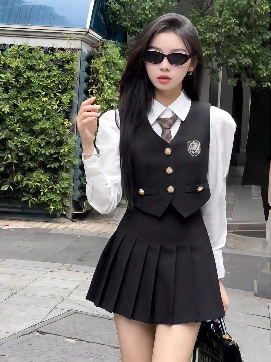 Bộ trang phục học sinh kiểu Mỹ-Anh cổ điển, gồm áo vest đen + áo thun + chân váy xếp ly + cà vạt, thích hợp cho cosplay, tiệc tùng, chụp ảnh, hẹn hò, lễ hội âm nhạc mùa xuân. - Nhiều màu - Xem 1