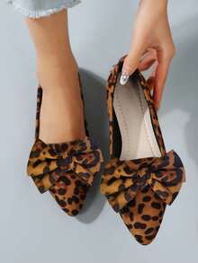 Brown Leopard Print Bow