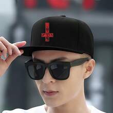 Black cross-patterned Indy chip-style cap with transparent glasses that give a sense of a continuous frame retro snapback cap snapback cap snapback low cap flat bill cap duckville cap haphop baseball cap baseball cap graphic print visual large head around small head around duck cap low cap Baseball cap breathable sports unisex ball cap fashionable - ブラック - チェックする 3