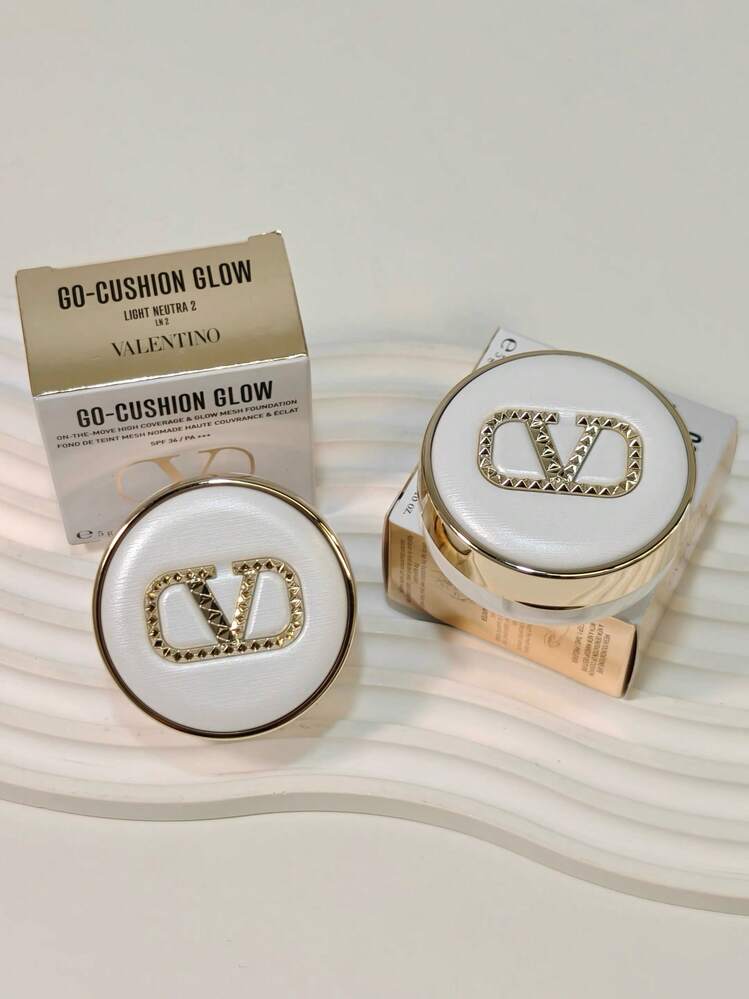 VALENTINO V-LIGHTERとGO-CUSHION GLOW とポーチ VALENTINO Go-Cushion
