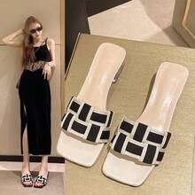 2025夏季新款厚底凉拖鞋，百搭法式格纹时尚女式拖鞋 - 黑與白 - 查看 10