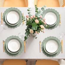 TYUI 100 Pack Round Sage Green Paper Doilies 13.5 Inches Lace Paper Place Mats Rustic Scallop Doily Disposable Table Pads For Food Cakes Crafts Party Weddings Tableware Decor - 鼠尾草綠 - 查看 6