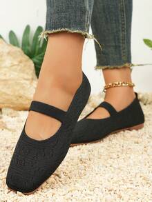 A Pair Of Popular New Women's Loafers, Retro Flat Anti Slip Driving Shoes, Comfortable Lining Shoes For Outdoor Travel, Casual And Comfortable Integrated Shoelaces, Daily Casual Shoes - Black - View 4