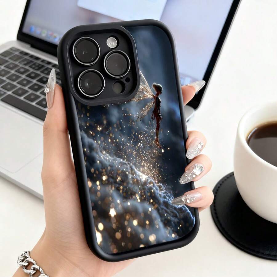 Cubierta de telefono con borde negro diseño de hada volando sobre nubes estrelladas para uso diario y trabajo en oficina - Café integral - Ver 1