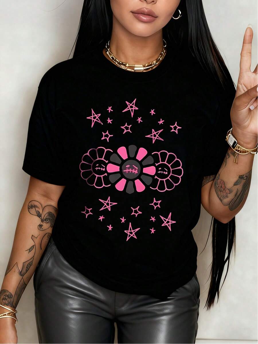 Flower With Face And Pink Stars Floating Women's T-Shirt 100% Cotton Represents Joy And Mystery In A Bright Universe Full Of Light And Positive Energy With A Fun And Original Touch. - 黑色 - 查看 1