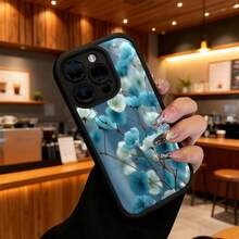 Cubierta de teléfono con borde negro y diseño floral azul claro para iPhone 14 Pro Max estilo elegante para uso diario en oficina o hogar - Negro - Ver 6