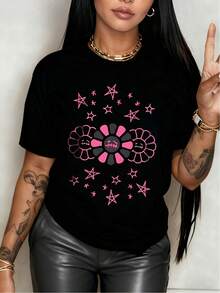 Flower With Face And Pink Stars Floating Women's T-Shirt 100% Cotton Represents Joy And Mystery In A Bright Universe Full Of Light And Positive Energy With A Fun And Original Touch. - 黑色 - 查看 6