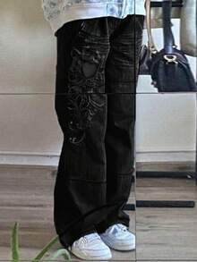 Women's Low Rise Cargo Jeans - Y2K Wide-Leg Baggy Denim Pants With Heart Pattern - Grey - View 4
