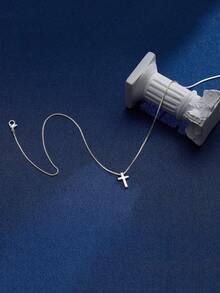 Un pequeño y exquisito collar con cruz de plata, simple pero elegante, adecuado para que las mujeres lo usen a diario o cuando salen, también es un gran regalo para mujeres cristianas. - Plateado - Ver 4