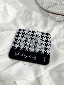 Set de decoraciones de arte de uñas con patrón de tablero de ajedrez 3D - Incluye bases cuadradas y ovaladas en negro y blanco, piezas de ajedrez metálicas de colores para manualidades, arte de uñas, props de fotografía y accesorios de uñas