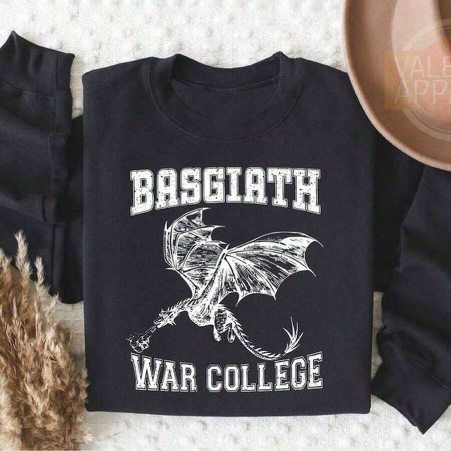 Basgiath War College Sweatshirt, Fourth Wings Shirt, Basgiath War College Shirt, Bookish Shirt, Gift For Readers,Book Lo(-121-0)-Cla-Ssic And Comfortable Cotton Unisex Swearshirt For Everyday Wear. Suitable For Street, Weekend, Sports And Daily Wear, Breathable Thick Fabric, Not Easy To Pilling And Fading - 黑色 - 查看 1