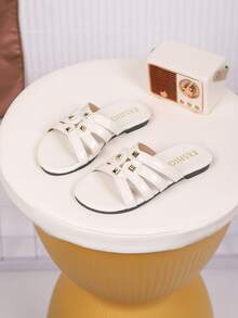1 Pair Children's PU Leather Simple Slide Sandals, Suitable For Summer - Beige - View 7