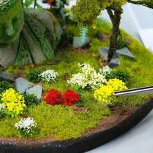 53 pezzi Decorazioni fai-da-te per giardino in miniatura, casa giocattolo, fiori, gruppi di fiori e erba per scenari, materiali per diorama e micro paesaggi realistici, decorazioni floreali per paesaggi e campi, regali per Natale, Ognissanti e compleanni