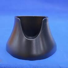 女士无线便携式直发器，USB充电式负离子热风梳，有效抚平毛躁，打造亮泽柔顺秀发。耐热设计，三档温度调节，30秒快速加热，2000mAh电池续航30分钟。在家、宿舍或旅行途中，轻松打造沙龙级造型，适用于短发、刘海、长发和卷发。是送给女性、学生和直发爱好者的完美圣诞节、节日和生日礼物。