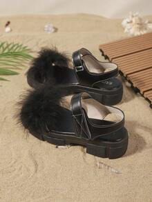 1 Paar Damen Plateau-Sandalen mit Fellbommel Dekor, Kunstleder, rutschfest, offene Zehenkeilabsätze, Y2K süßer & cooler Stil, geeignet für Strand, täglichen Weg zur Arbeit