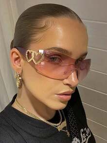 1 PC Women's Acrylic Fashion Eyewear Street Hip Hop One Piece Heart Hollow Out Beach Eyewear Suitable For Summer Outing And Travel Accessories - Multicolor - View 1
