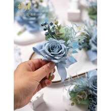 Meldel Dusty Blue Corsage And Boutonniere Set, Rose Boutonniere For Men, Prom Flower Wrist Corsage Bracelets, Homecoming Corsages Wristlet, Men Boutonnieres For Wedding Flowers Accessories Prom Suit,BlueWristCorsageandBoutonniereSet - 藍色手腕花和胸花套裝 - 查看 4