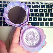 Pente dobrável com revestimento eletrogalvanizado em 7 cores, design divertido com almofada de ar para massagem no couro cabeludo, escova de cabelo portátil para viagens.