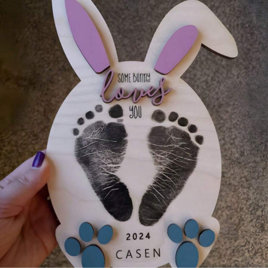 【新生复活节脚印纪念品】木质复活节装饰品 - 3D复活节兔子标志牌，兔子造型装饰，复活节脚印装饰，2025年新父母新生的第一个脚印，第一个复活节，复活节纪念品 - 淺咖色 - 查看 1