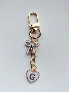 New Elegant White Bow Heart-Shaped Oil Dripping Letter Keychain, 26 A-Z Letter Alloy Keyrings, Fashionable Classic Romantic Metal Accessories, Ideal Birthday/Holiday Gifts For Women, Keychain, Bag Pendant, Car Decoration, Best Gift