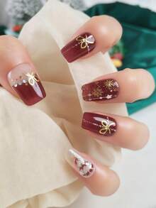 2 片装圣诞限量版美甲贴纸 - 红金圣诞风格和冰蓝色调，3D 水钻装饰，包含星星、圣诞树和雪花图案，营造节日氛围的全甲装饰贴 - 彩色 - 查看 3