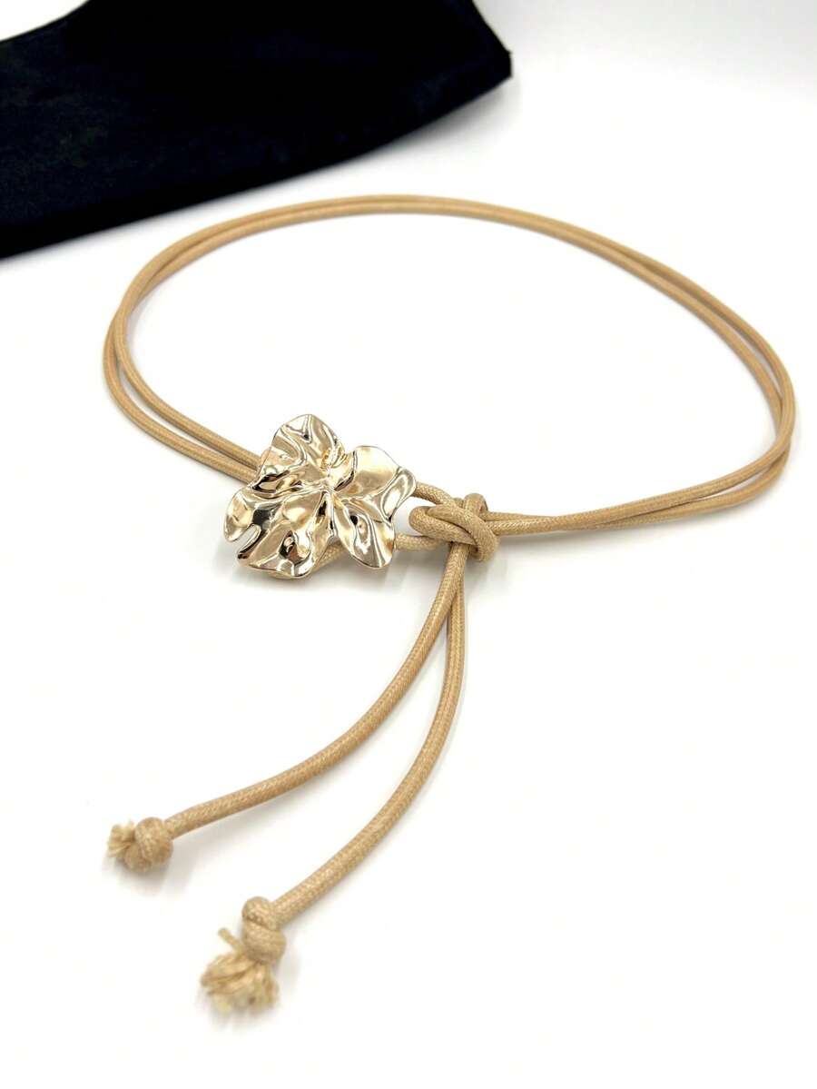 Thin Rope Belt With Geometric Flower Buckle. - 米色 - 查看 1