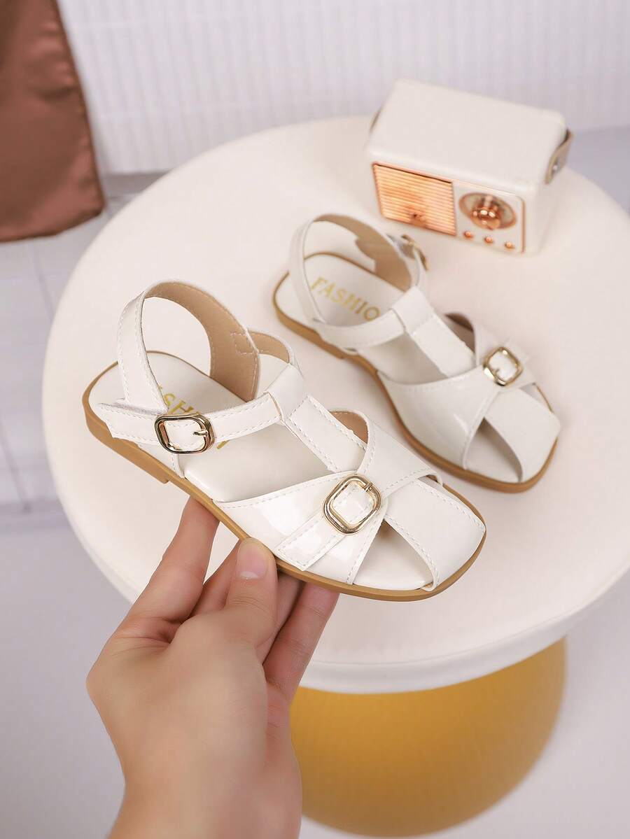 1双儿童PU皮极简凉鞋，适合夏季穿着