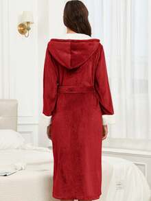 1 pieza Bata con capucha de franela gruesa de unicolor simple para mujer, cálida para uso en el hogar en otoño/invierno - Rojo - Ver 3